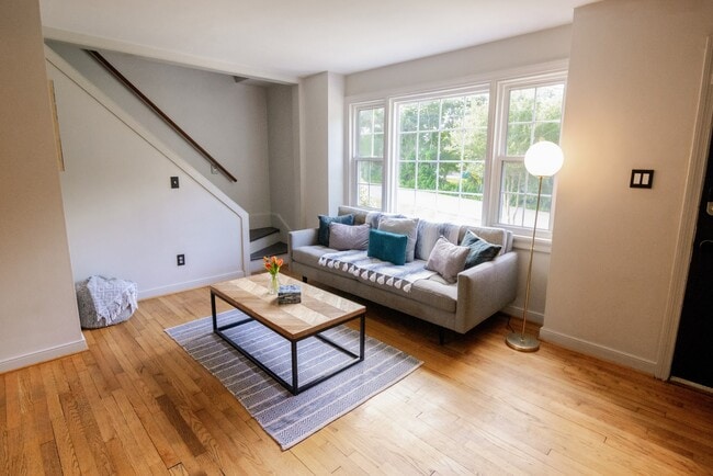 Photo - 8307 Rolando Dr