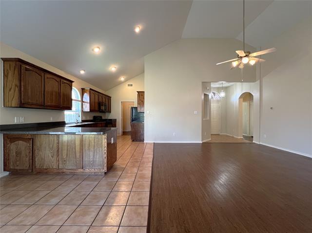 Photo - 5009 Royal Burgess Dr