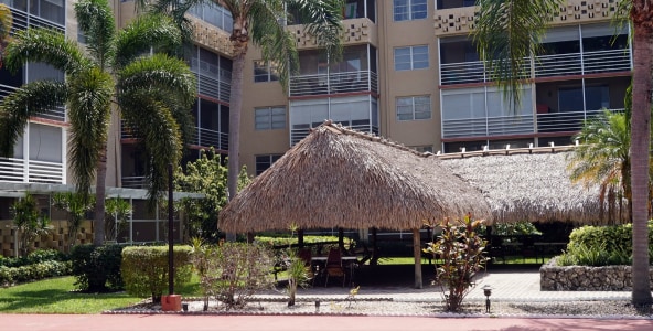 Tiki Huts - 406 NW 68th Ave Unit 106