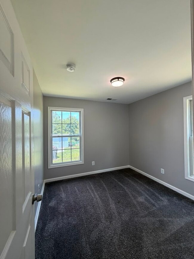 Photo - 803 Silver Creek Rd