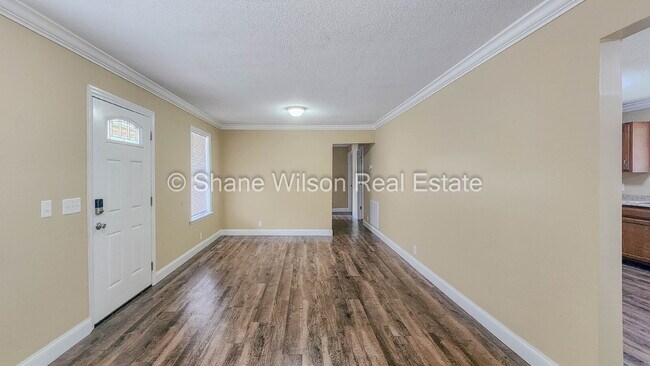 Photo - 194 Ridgewood Dr