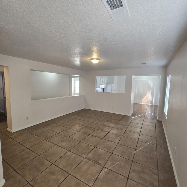 Photo - 8204 Tangerine Pl NW