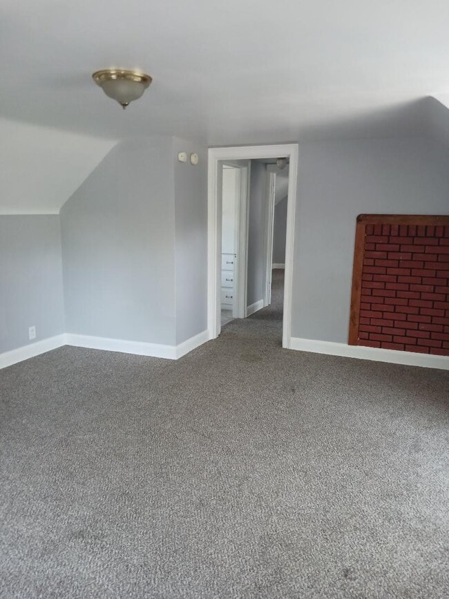 Photo - 322 E Midlothian Blvd
