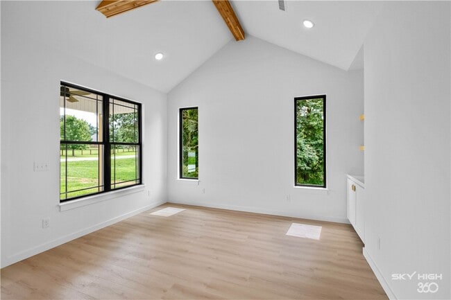 Photo - 5 Central Heights Way