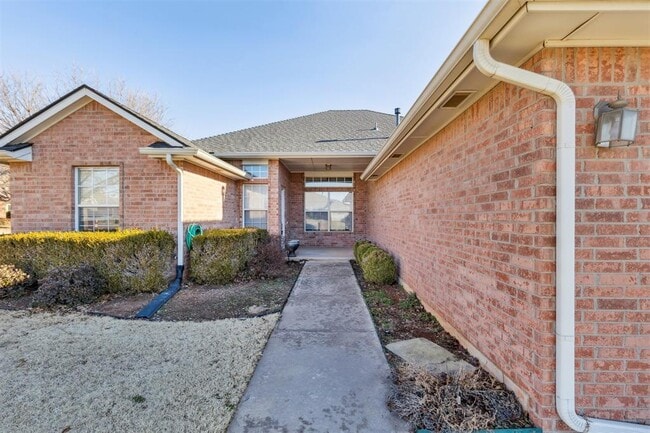 Photo - 824 Hunter Pl