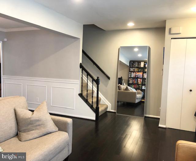 Building Photo - 15 Robin Ridge Ct