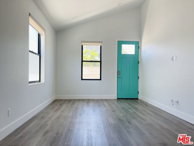 Photo - 11922 S Isis Ave