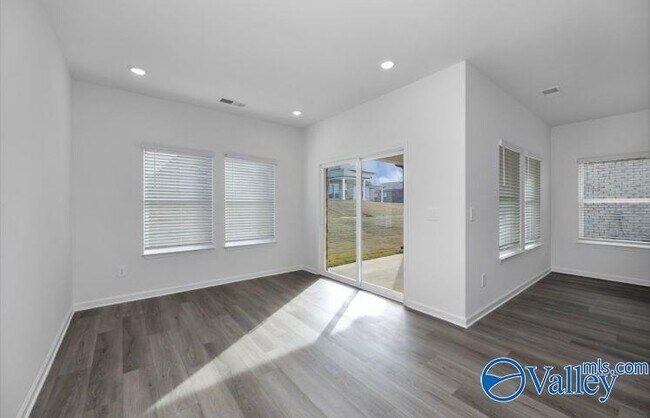 Photo - 29384 Satilla Cir