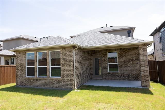 Photo - 525 Magellan Rd