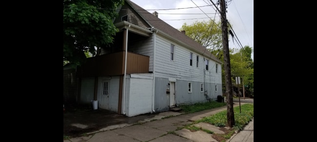Photo - 2404 Perry St Unit 2