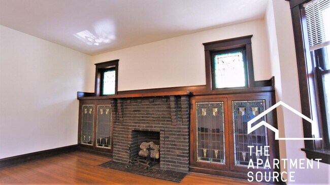 Photo - 2825 W Logan Blvd Unit 1