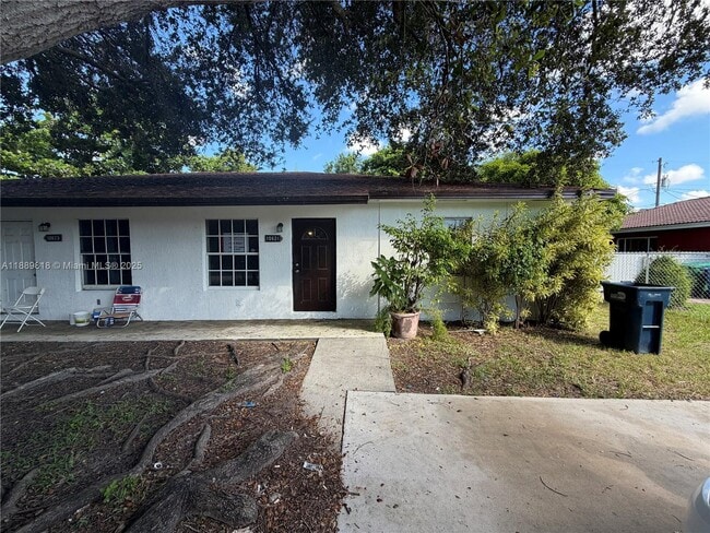 Building Photo - 10621 SW 170th Terrace Unit 10621