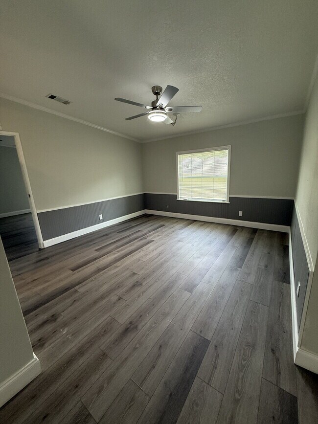 Photo - Charming 3/2 Mobile Home Retreat in Serene...