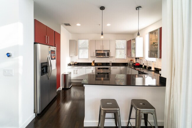 Photo - 335 SE 6th Ave Unit 311