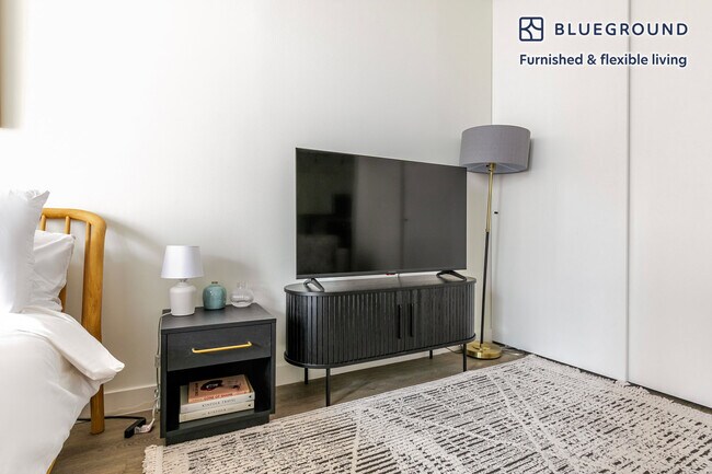 Photo - 21 E Chestnut St Unidad SI FL12-ID1295