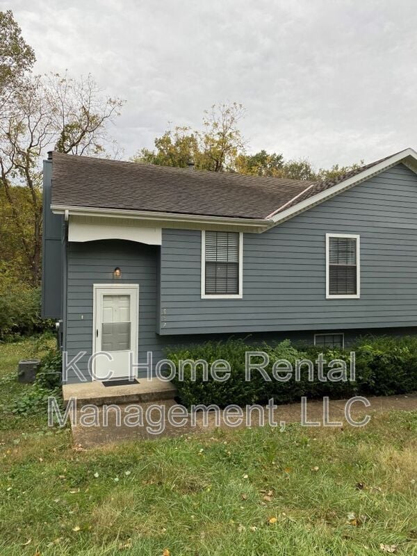 Building Photo - 6621 Park St Rental