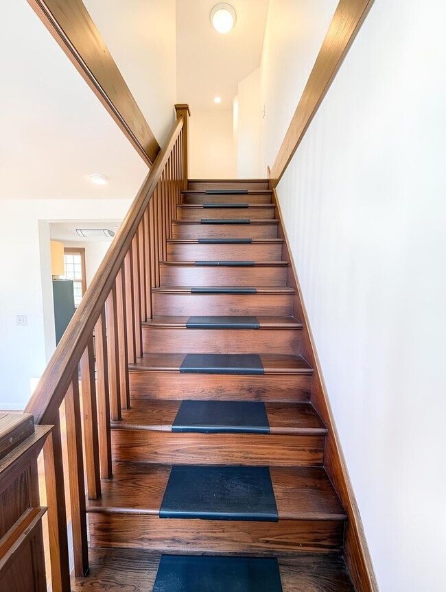 45-49-49 8th St Unit 3