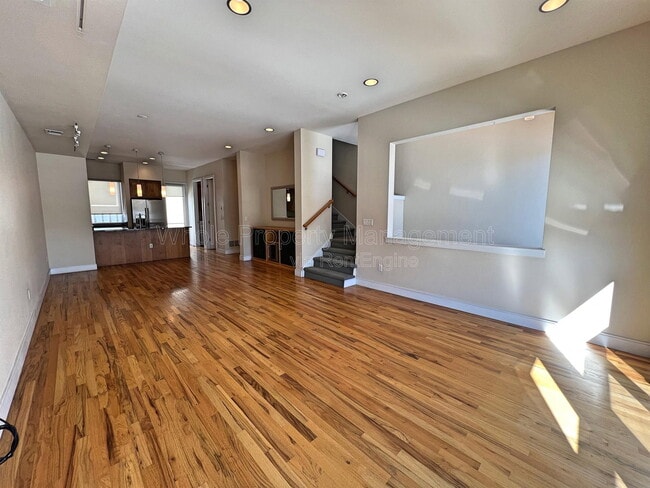 Photo - 2403 Bryant St