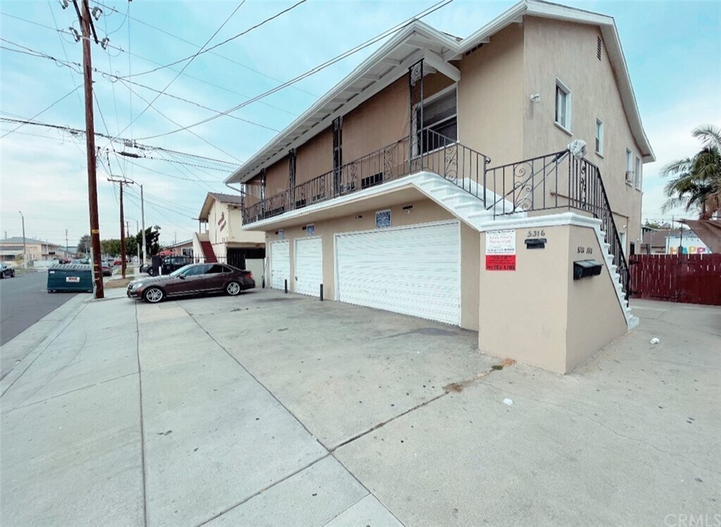 Photo - 5316 Everett Ave