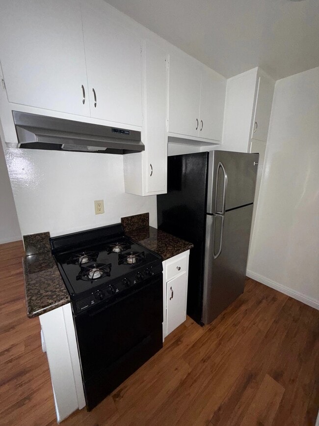 Photo - 4524 S Slauson Ave Unidad 4