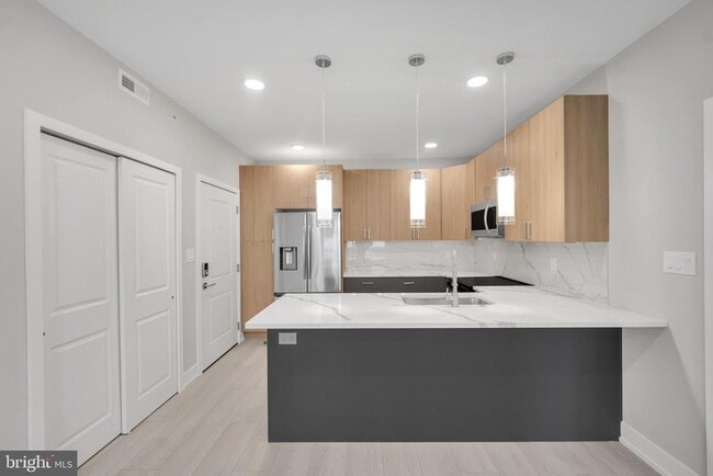 Photo - 1111 S 24th St Unidad 202