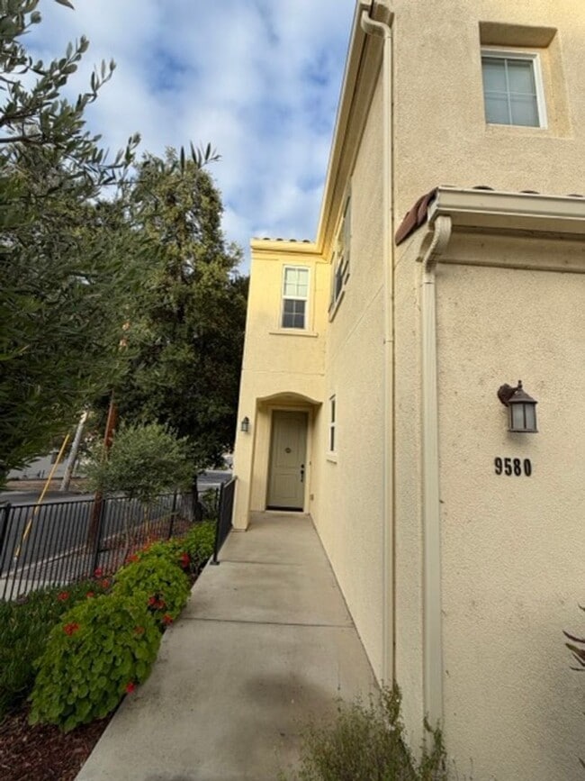 Photo - Beautiful home for rent in Atascadero