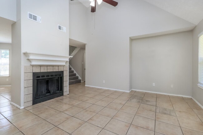 Photo - 4017 Hunnington Dr