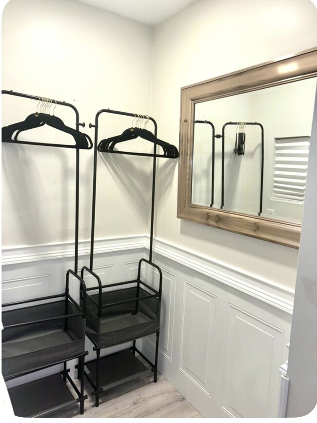 Photo - 686 Morford Ave