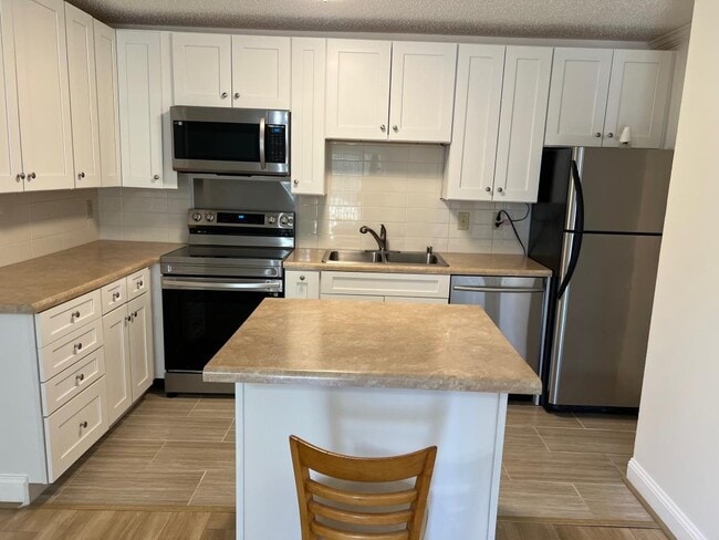 Photo - 6620 Willow Pointe Dr NW