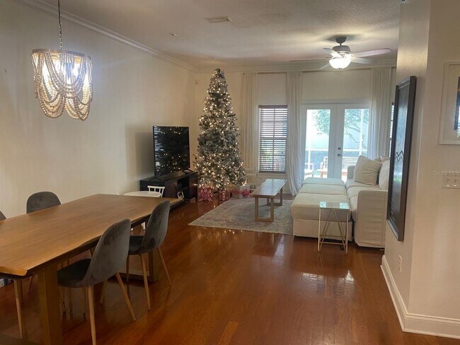 Photo - 420 Barcelona Dr