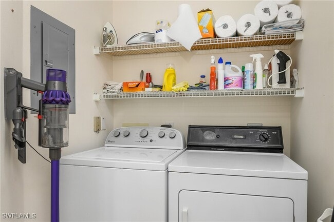 Building Photo - 7754 Emerald Cir Unit T202