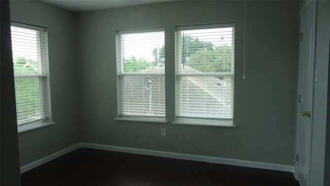 Photo - 2710 Rosewood St