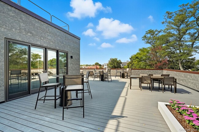 Photo - 402 Halstead Ave Unidad 103