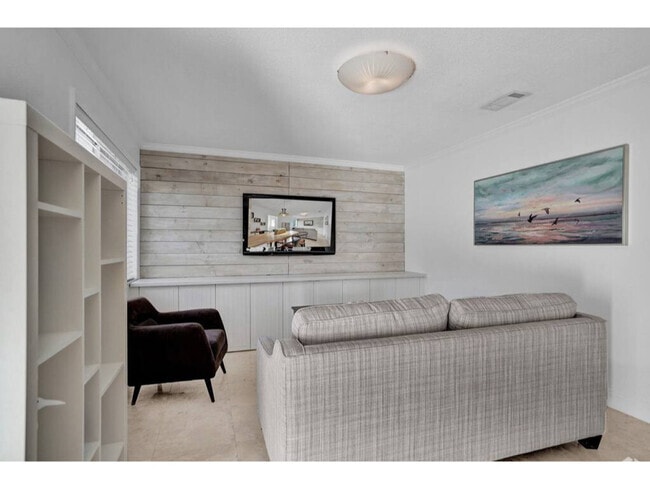Building Photo - 3215 NE 7th St Unit ID1229010P Rental