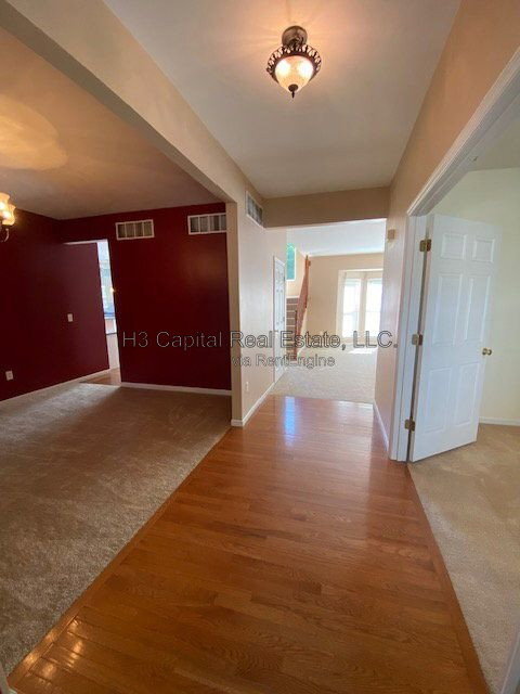 Photo - 2209 Tigers Way