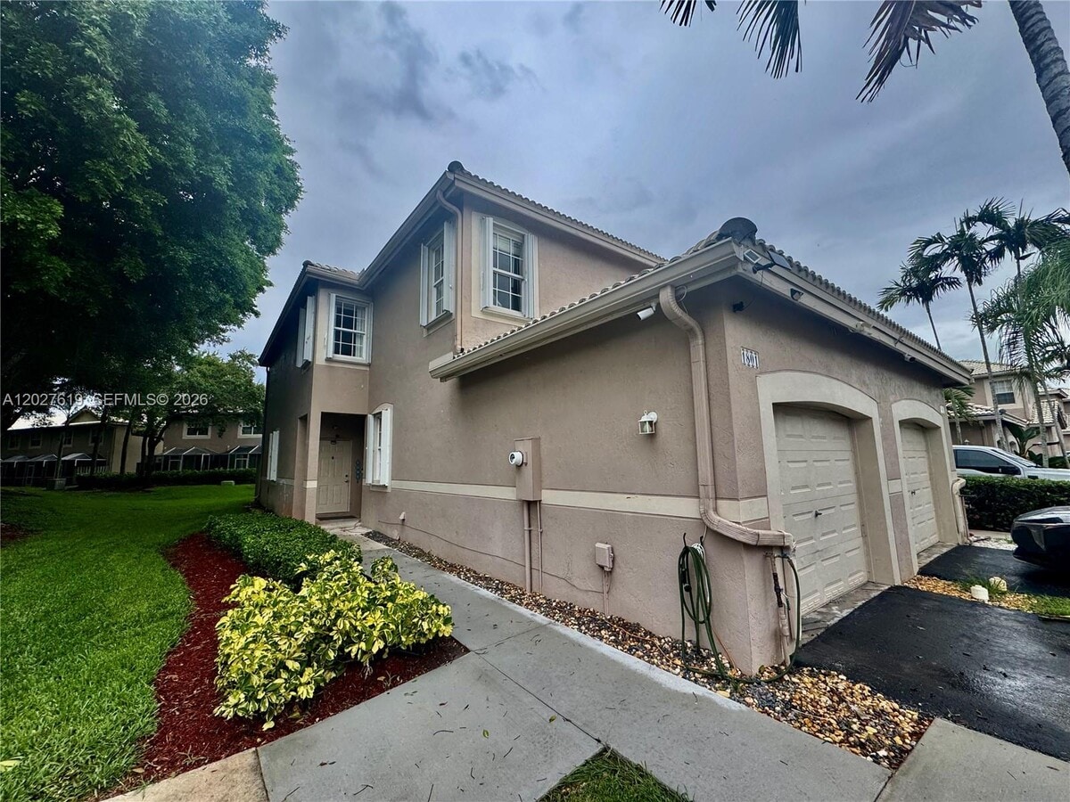 Photo - 1801 Salerno Cir