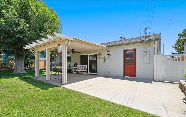 Photo - 2205 E Quincy Ave