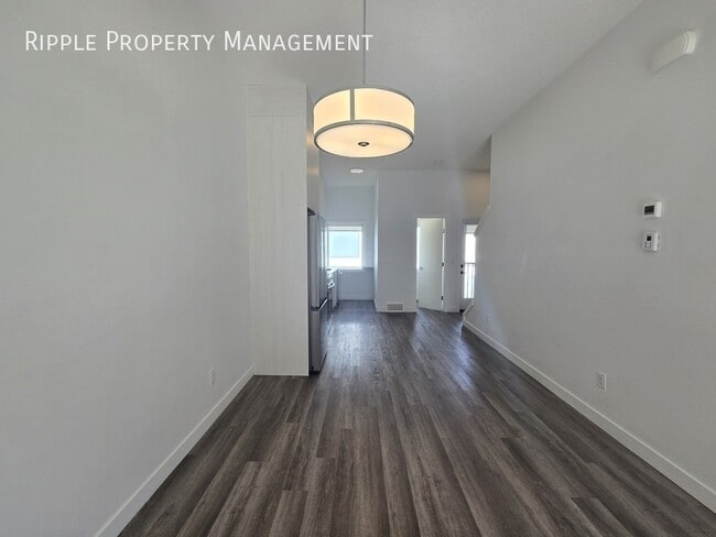 Photo - BRIGHT & SPACIOUS 2 BEDS, 2.5 BATHS TOWNHOUSE | PRIME PANORAMA HILLS LOCATION