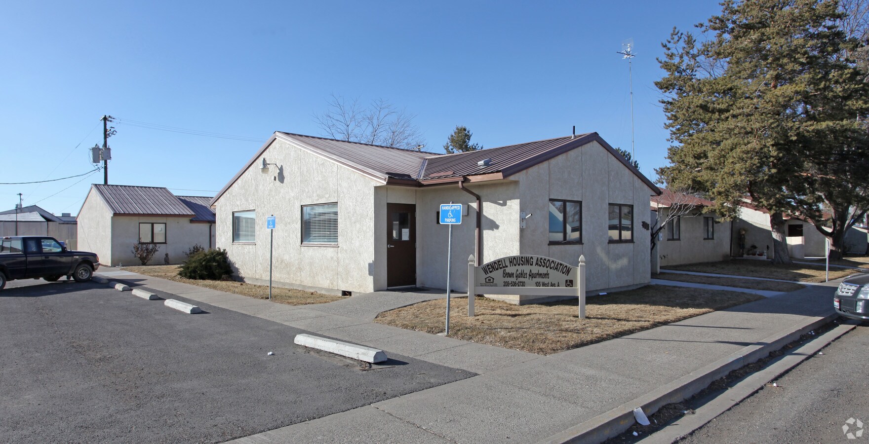Photo - Brown Gables Apartments