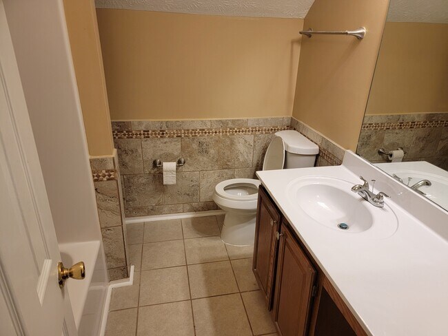 Photo - 321 Acaro Ct