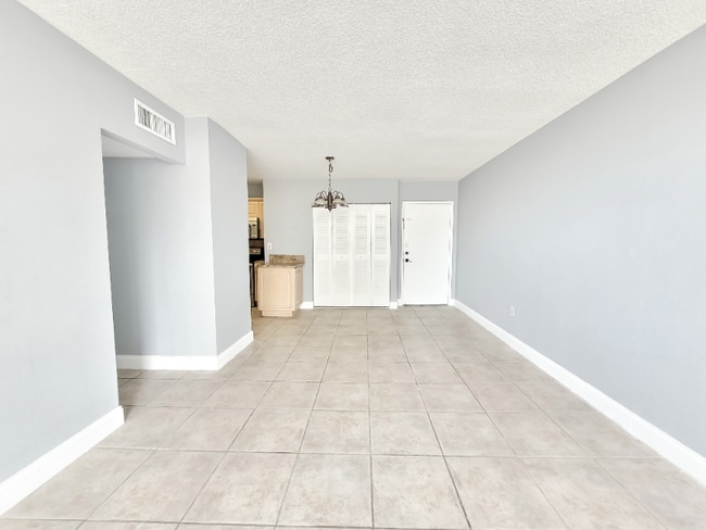 Photo - 816 NW 87th Ave Unit 305