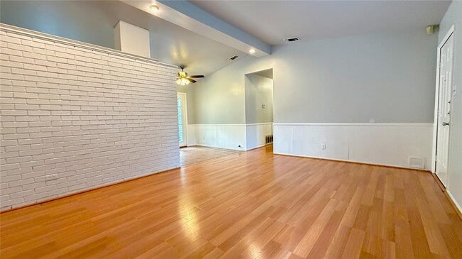 Photo - 5213 Halmark Dr