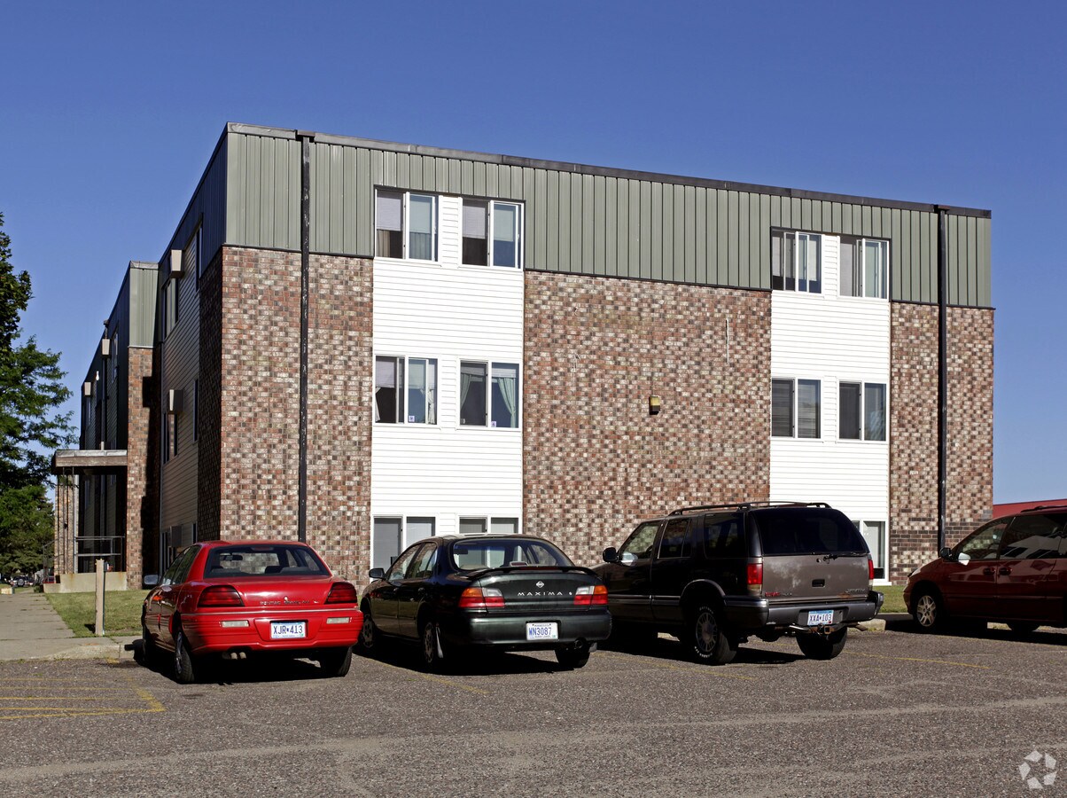 Carrington Apartments - Carrington Apartments