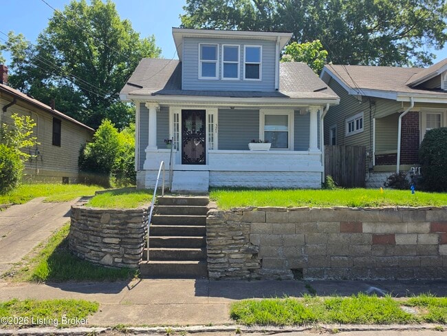 Building Photo - 321 S 39th St