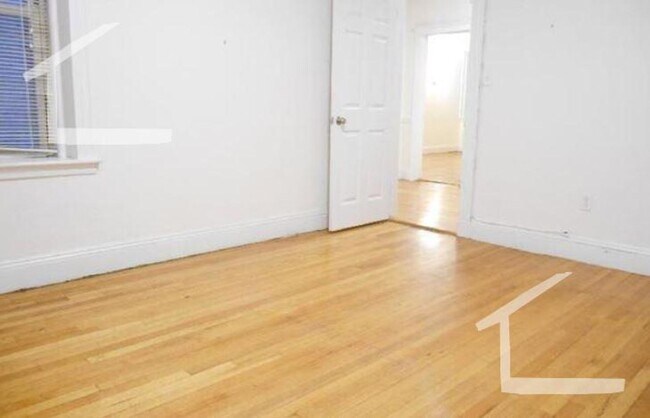 Photo - 9/1 Sunny upper floor 2BR near Cleveland C...
