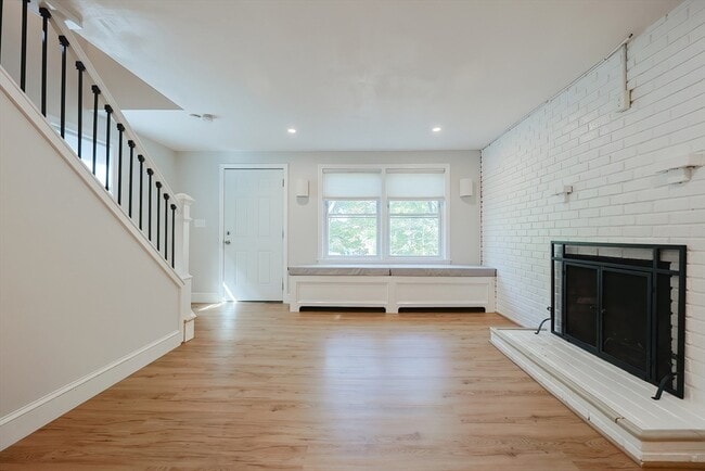 Photo - 115 Green St