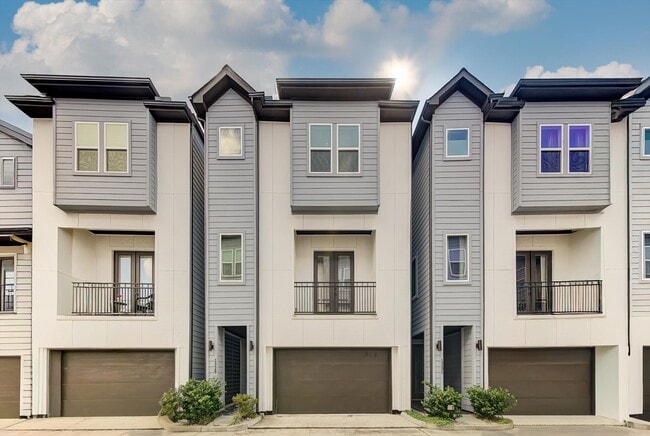 Photo - 1329 Buescher Dr