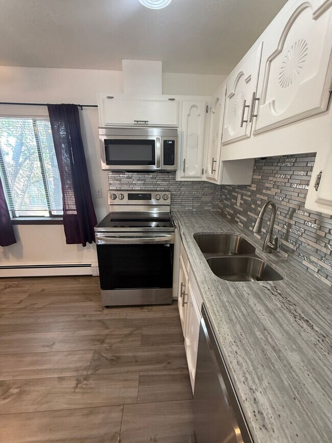 2718 Galisteo Ct