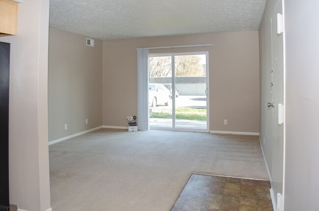 Spring Acres Apartments