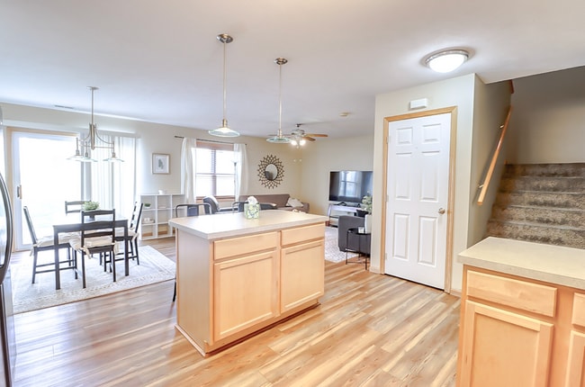 Photo - 3530 McLaughlin Dr